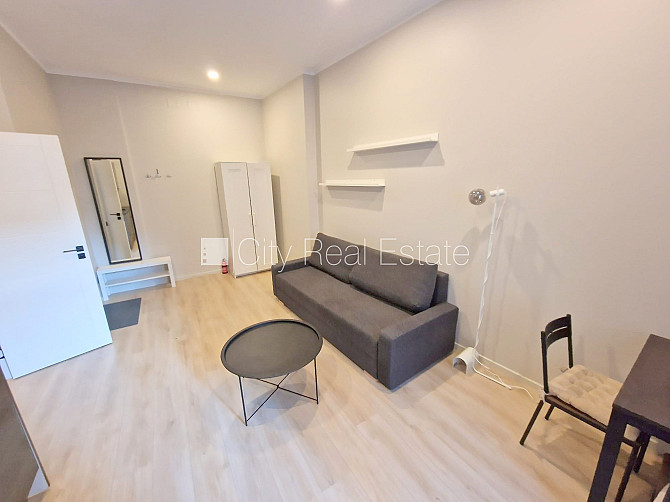 Фасадный дом, реновированный дом, закрытый двор, вход с улицы и со двора, лифт, Рига - изображение 7