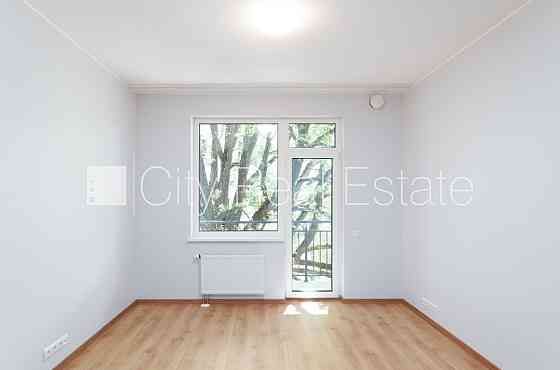 Реновированный дом, плата за обслуживание в месяц 91,74 EUR, благоустроенный Рига