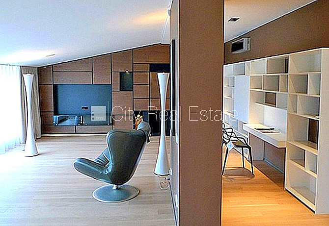 Фасадный дом, реновированный дом, благоустроенная озеленённая территория, Рига - изображение 9