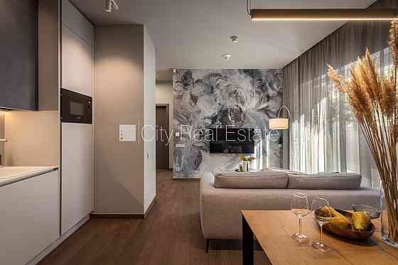 Новостройка, фасадный дом, благоустроенный озеленённый двор, подземная стоянка, Юрмала