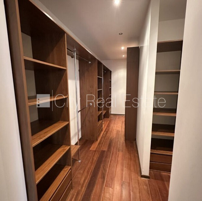 Новостройка, фасадный дом, благоустроенный озеленённый двор, закрытая Рига - изображение 18