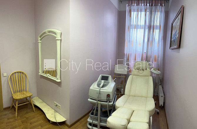 Новостройка, фасадный дом, закрытый двор, места для нескольких машин, вход с Рига - изображение 15