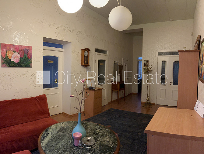 Новостройка, фасадный дом, закрытый двор, места для нескольких машин, вход с Рига - изображение 11