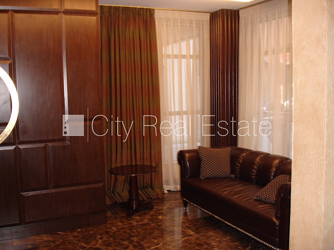 Проект - Vaļņu 4 (Вальню 4), фасадный дом, закрытый двор, вход с улицы, апартаменты Рига - изображение 8