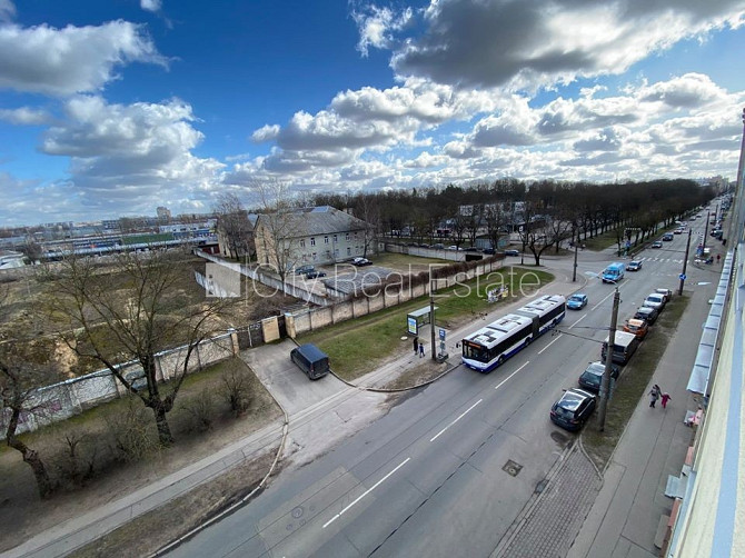 Фасадный дом, реновированный дом, закрытый двор, вход с улицы, лифт, лестничная Рига - изображение 7