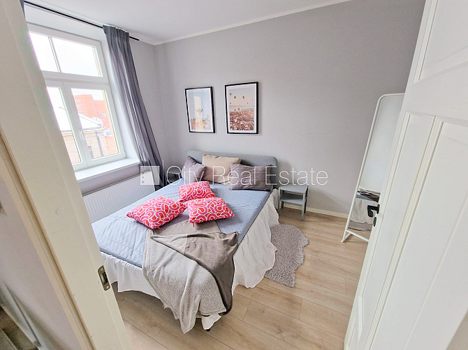 Фасадный дом, реновированный дом, закрытый двор, вход с улицы и со двора, Рига - изображение 9