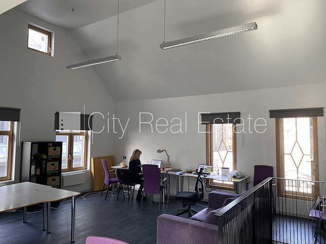 Fasādes māja, renovēta māja, ieeja no ielas, pilnā apdare, sanitārais mezgls apvienots, Rīga - foto 2