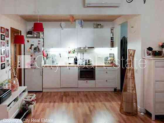 Новостройка, благоустроенная озеленённая территория, закрытая территория, Рига