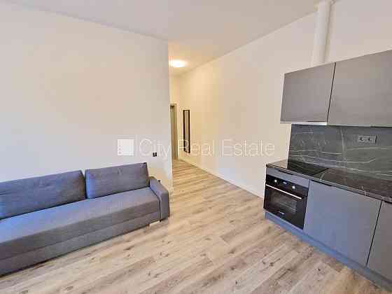 Проект - Matīsa 38 (Матиса 38), дом во дворе, реновированный дом, закрытый двор, вход с Рига