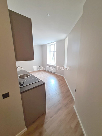 Фасадный дом, реновированный дом, закрытый двор, вход с улицы и со двора, Рига - изображение 5