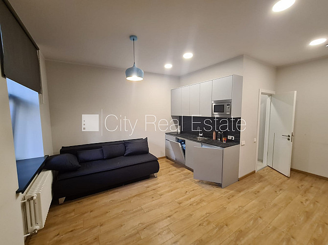 Здание во дворе, реновированный дом, закрытый двор, вход со двора, лифт, Рига - изображение 3