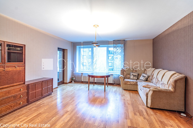 Jaunceltne, pagalma ēka, slēgts pagalms, ir lifts, divi balkoni, logi vērsti uz pagalma pusi, Rīga - foto 16