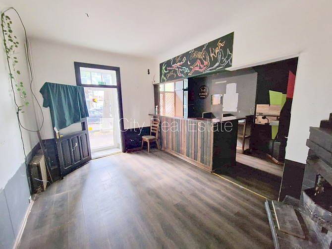 Fasādes māja, renovēta māja, ieeja no ielas, logi vērsti uz ielas pusi, gaisa ventilācijas Rīga - foto 4