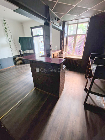 Fasādes māja, renovēta māja, ieeja no ielas, logi vērsti uz ielas pusi, gaisa ventilācijas Rīga - foto 16