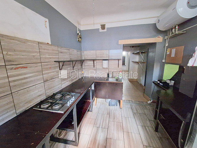 Fasādes māja, renovēta māja, ieeja no ielas, logi vērsti uz ielas pusi, gaisa ventilācijas Rīga - foto 19