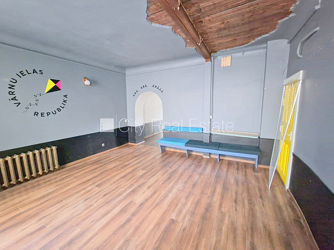 Fasādes māja, renovēta māja, ieeja no ielas, logi vērsti uz ielas pusi, gaisa ventilācijas Rīga - foto 8