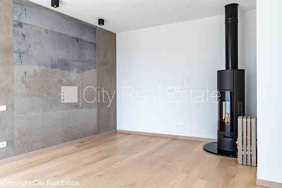 Новостройка, здание во дворе, закрытый двор, возможность аренды парковки, вход со Рига