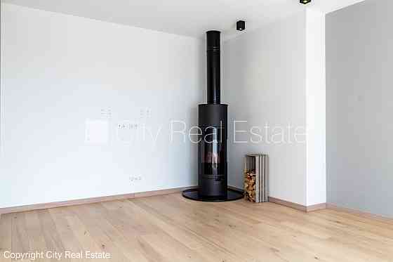 Новостройка, здание во дворе, закрытый двор, возможность аренды парковки, вход со Рига