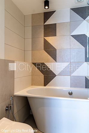 Новостройка, здание во дворе, закрытый двор, возможность аренды парковки, вход со Рига - изображение 12