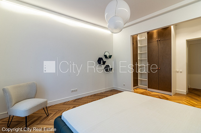 Частный дом, количество квартир в здании 4 шт., благоустроенный озеленённый двор, Рига - изображение 8