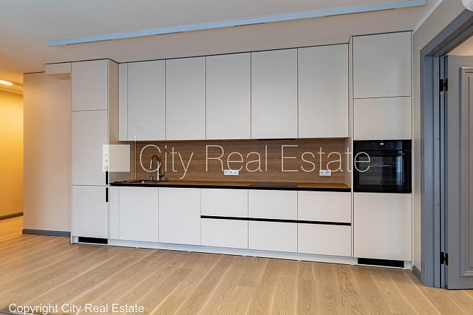 Новостройка, дом во дворе, благоустроенный озеленённый двор, возможность аренды Рига - изображение 1