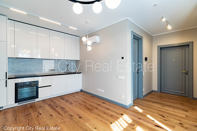 Новостройка, здание во дворе, возможность аренды парковки, во дворе детская Рига - изображение 1