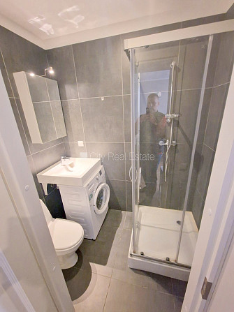 Здание во дворе, реновированный дом, закрытый двор, вход с улицы и со двора, Рига - изображение 19