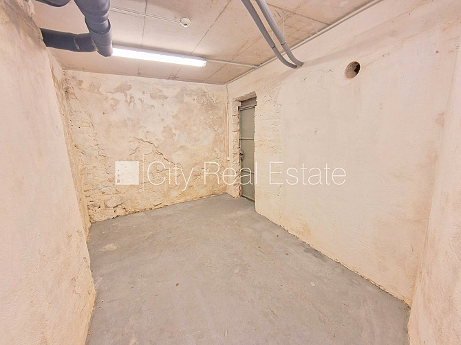 Фасадный дом, реновированный дом, на подвальном этаже доступно кладовое Рига - изображение 3