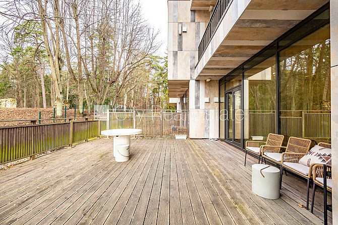 Новостройка, зеленая территория, закрытый двор, въездные ворота оснащены Юрмала - изображение 14