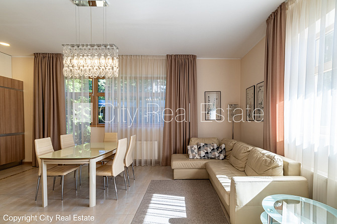 Zeme īpašumā, jaunceltne, zaļā teritorija, slēgts pagalms, teritorijas iebrauktuves vārti Jūrmala - foto 1