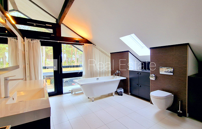 Частный дом, новостройка, благоустроенная озеленённая территория, закрытая Юрмала - изображение 16