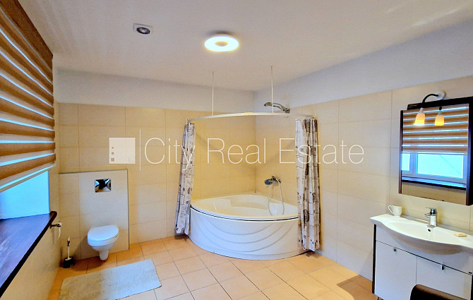 Частный дом, благоустроенная озеленённая территория 1800 м2, территория обнесена Юрмала - изображение 17