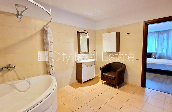 Частный дом, благоустроенная озеленённая территория 1800 м2, территория обнесена Юрмала - изображение 15