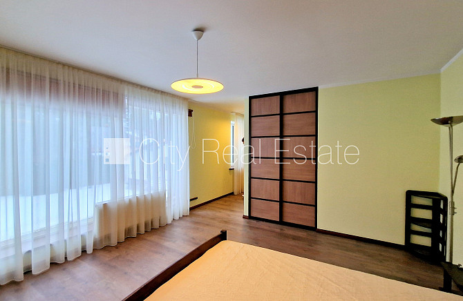 Частный дом, благоустроенная озеленённая территория 1800 м2, территория обнесена Юрмала - изображение 18