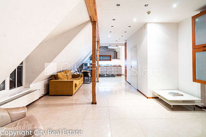 Fasādes māja, mansards, divstāvīgs, studio tipa, virtuve apvienota ar istabu, gāzes apkure, Rīga - foto 3