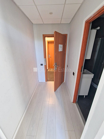 Реновированный дом, вход с улицы, лифт, лестничная клетка после капитального Рига - изображение 10