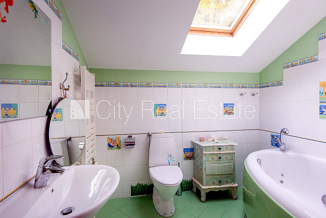 Земля в собственности, частный дом, новостройка, благоустроенная озеленённая Юрмала - изображение 20