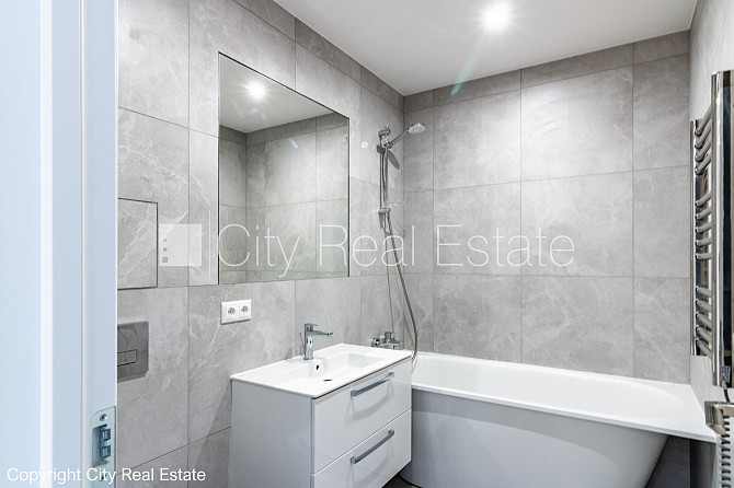 Реставрированный дом, фасад с деревянной отделкой, энергоэффективный дом, Рига - изображение 2