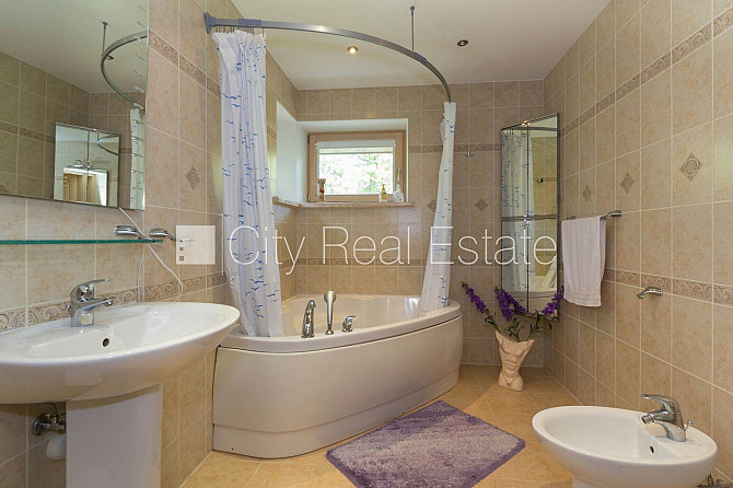 Privātmāja, labiekārtots apzaļumots pagalms, garāža vienai automašīnai, divas terases, Jūrmala - foto 17