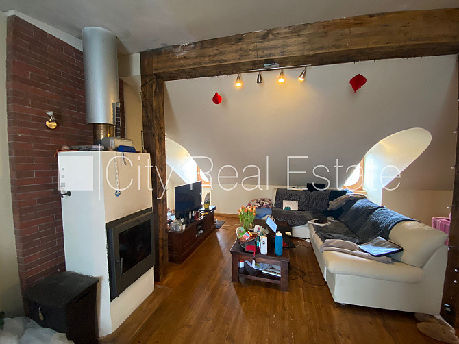 Renovēta māja, slēgts pagalms, mansards, kāpņu telpa pēc kosmētiskā remonta, logi vērsti Rīga - foto 15