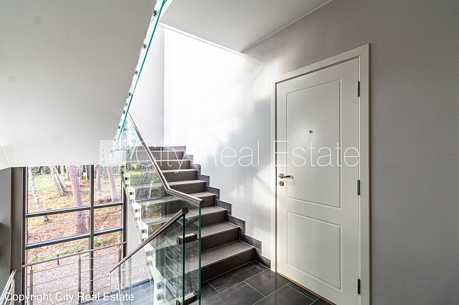 Fasādes māja, renovēta māja, fasāde ar dekoratīvo apmetumu, slēgts pagalms, ieeja no ielas Rīga - foto 11