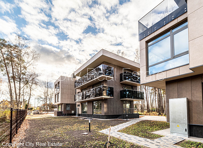 Fasādes māja, renovēta māja, fasāde ar dekoratīvo apmetumu, slēgts pagalms, ieeja no ielas Rīga - foto 13