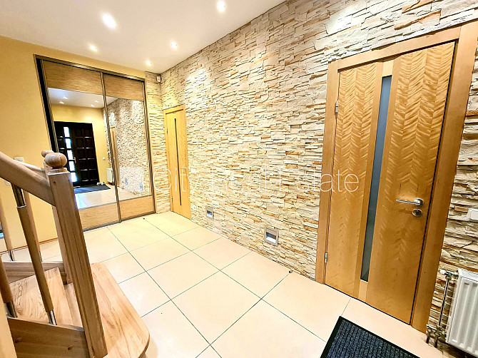 Частный дом, благоустроенный озеленённый двор, территория обнесена забором, Юрмала - изображение 16