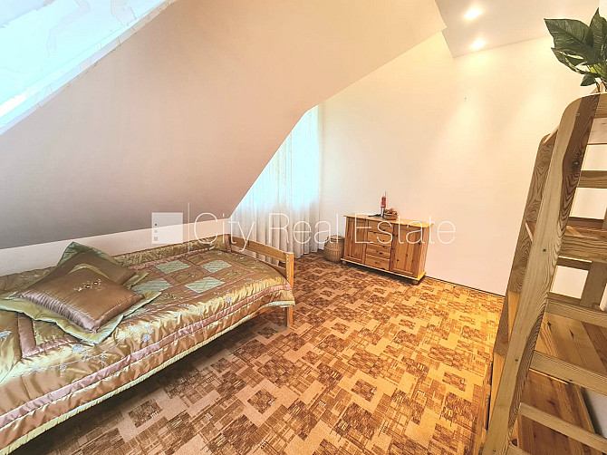 Частный дом, благоустроенный озеленённый двор, территория обнесена забором, Юрмала - изображение 20