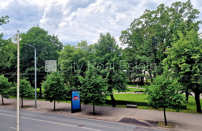 Земля в собственности, фасадный дом, реновированный дом, поменянное покрытие Рига - изображение 9
