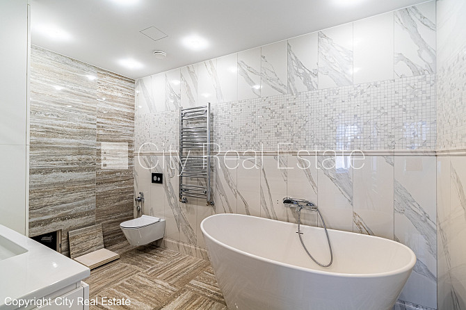 Renovēta māja, slēgts pagalms, iespēja nomāt autostāvvietu, apsargāta autostāvvieta, Rīga - foto 11