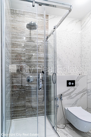 Renovēta māja, slēgts pagalms, iespēja nomāt autostāvvietu, apsargāta autostāvvieta, Rīga - foto 14