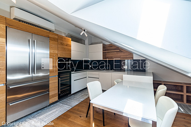 Реновированный дом, закрытый двор, возможность аренды парковки, охраняемая Рига - изображение 1