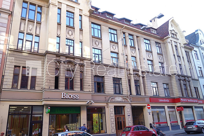 Дом во дворе, закрытый двор, количество спален 2 шт., изолированные комнаты 2 шт., Рига - изображение 14