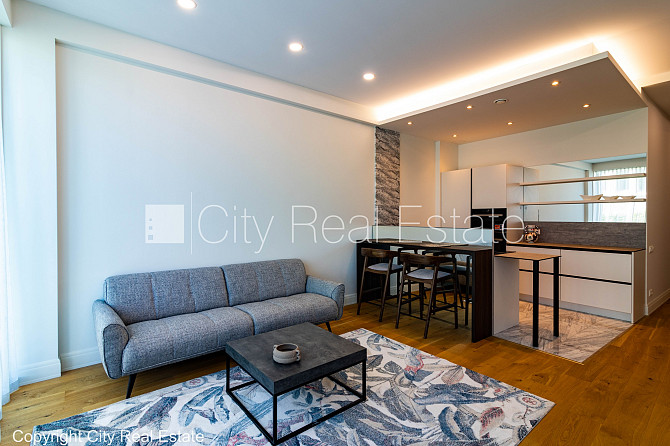 Новостройка, фасадный дом, вход со двора, лифт, лестничная клетка после Рига - изображение 3